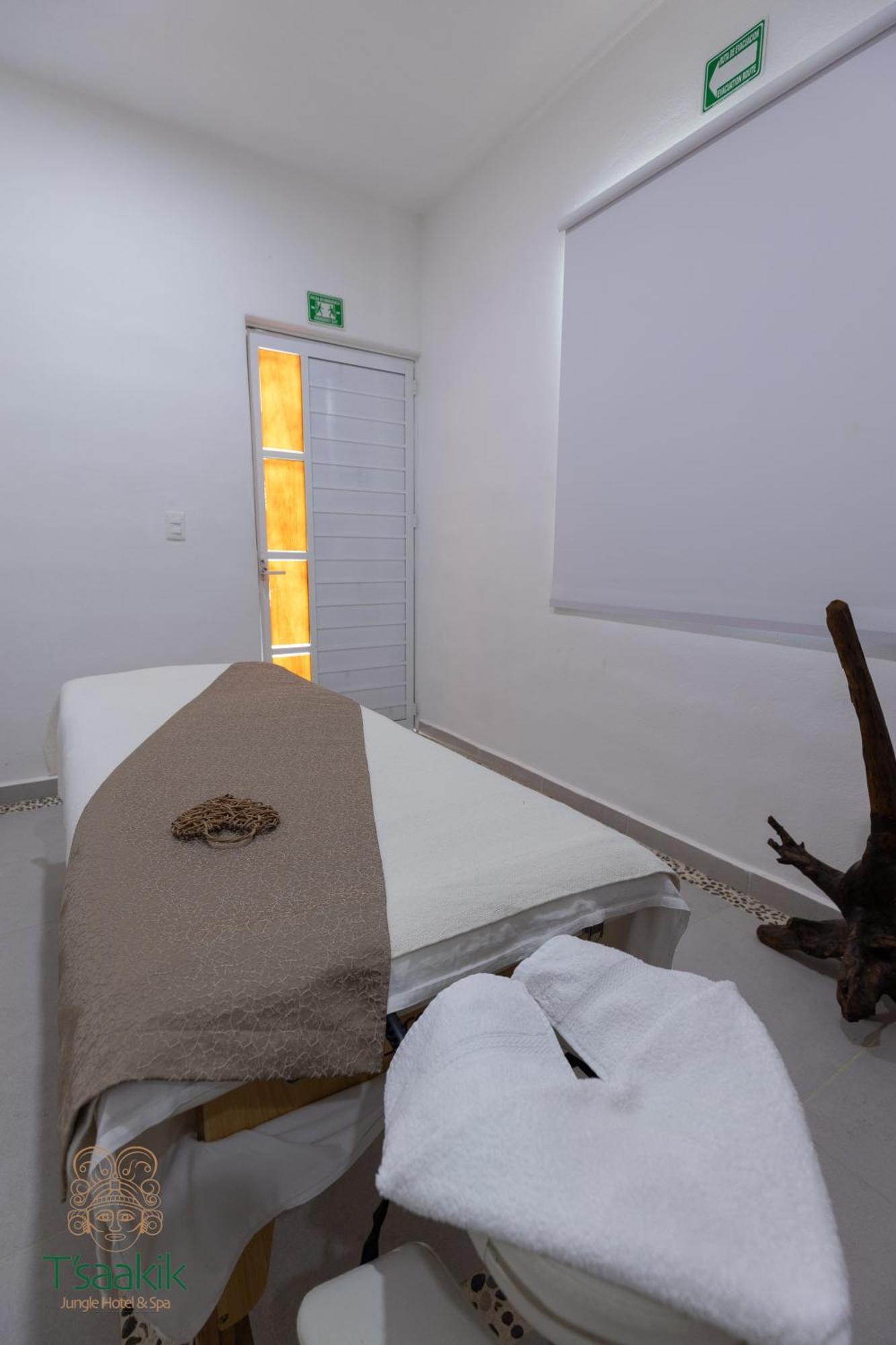 Tsaakik Jungle Hotel & Spa カンクン エクステリア 写真