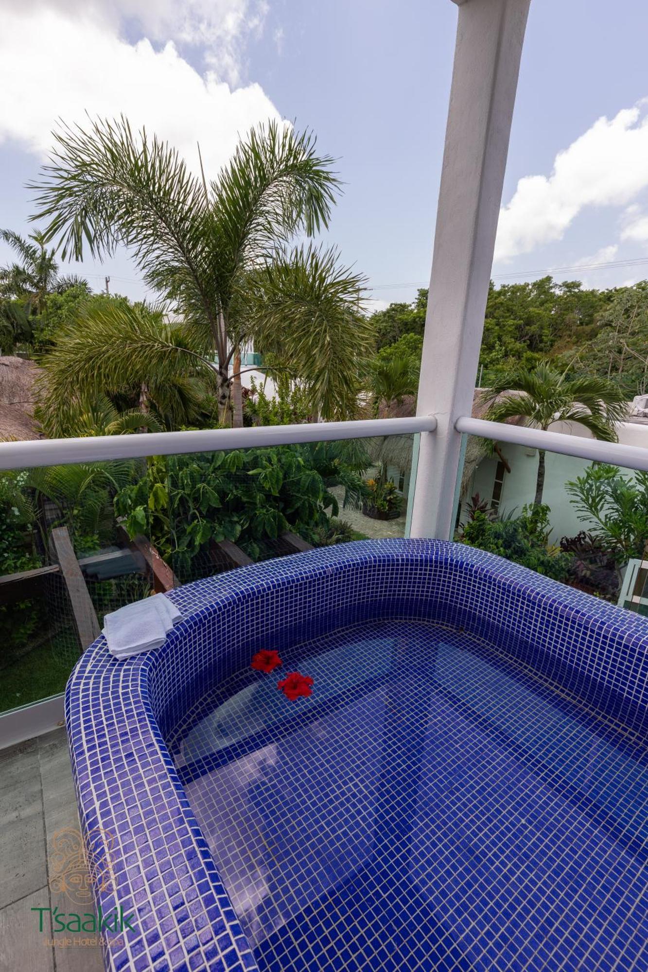 Tsaakik Jungle Hotel & Spa カンクン エクステリア 写真